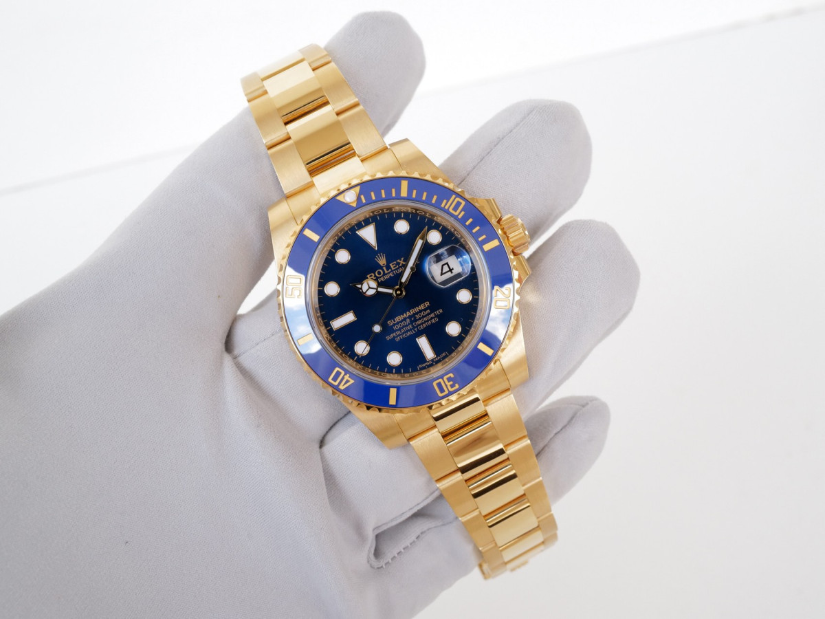 Швейцарские часы Rolex Submariner 18K Yellow Gold Date Ceramic Blue 40