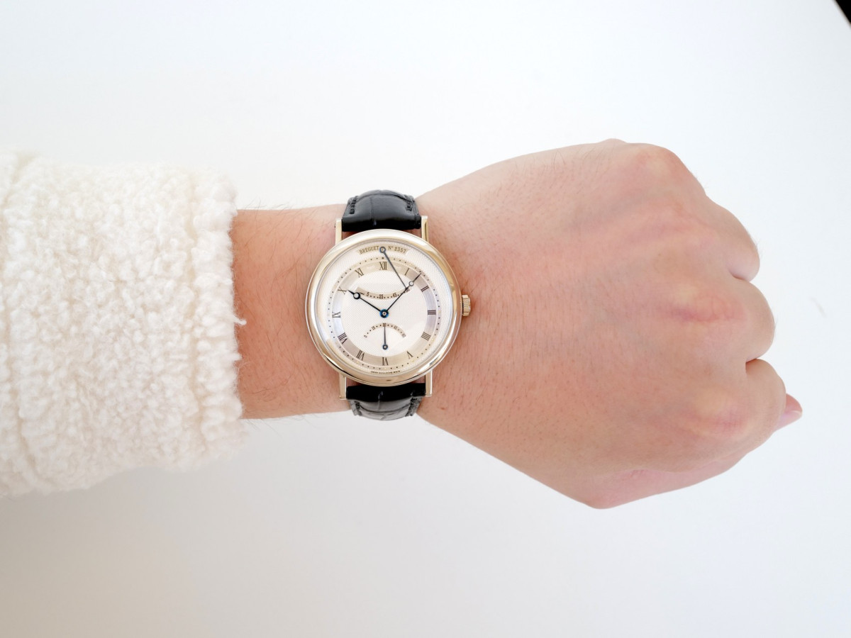 Швейцарские часы Breguet Classique Retrograde Seconds Power Reserve 18K White Gold