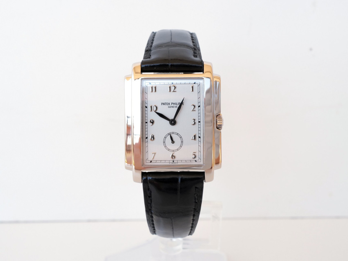 Швейцарские часы Patek Philippe Gondolo 18K White Gold Manual Wind Silver Dial