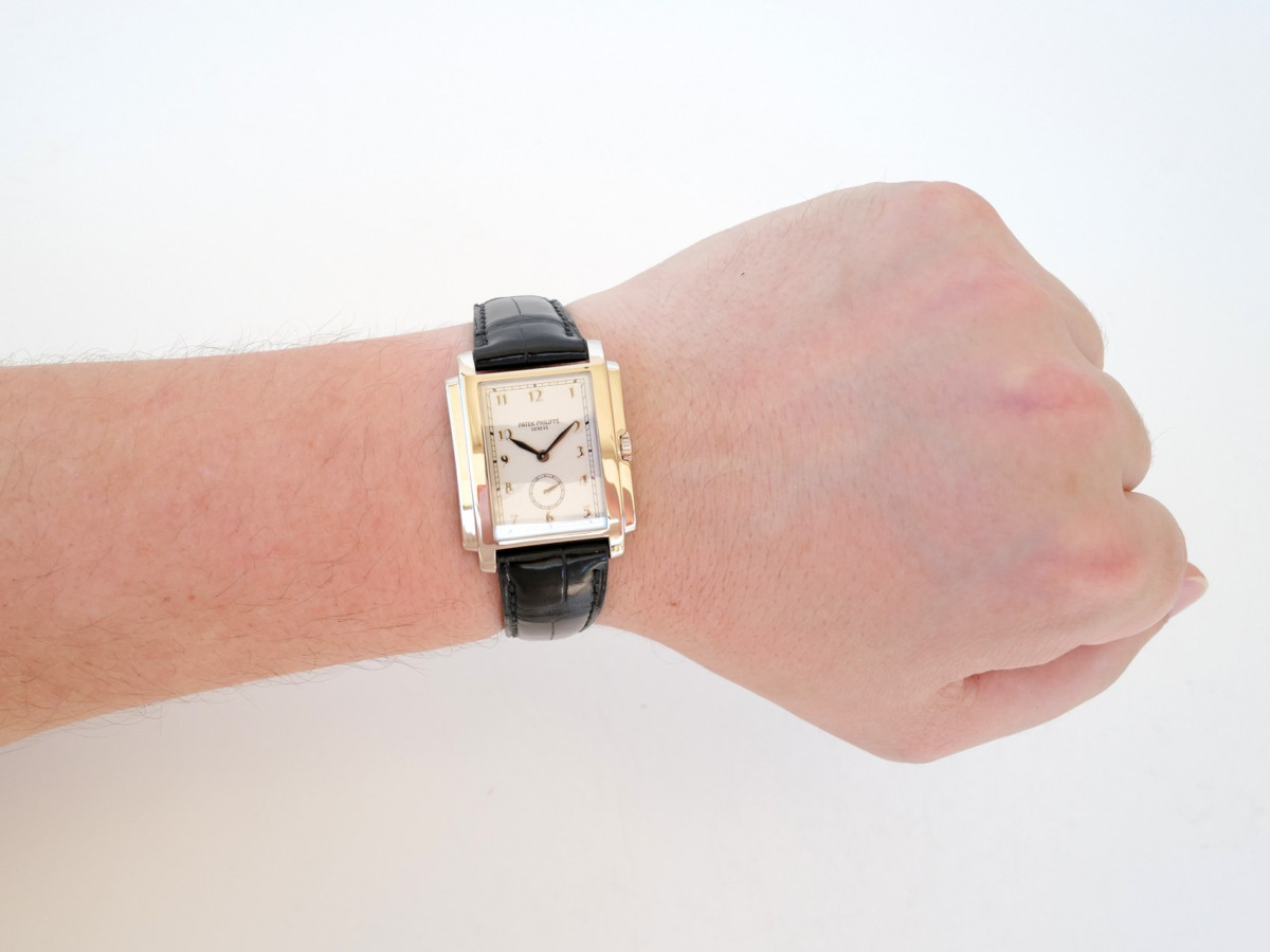 Швейцарские часы Patek Philippe Gondolo 18K White Gold Manual Wind Silver Dial