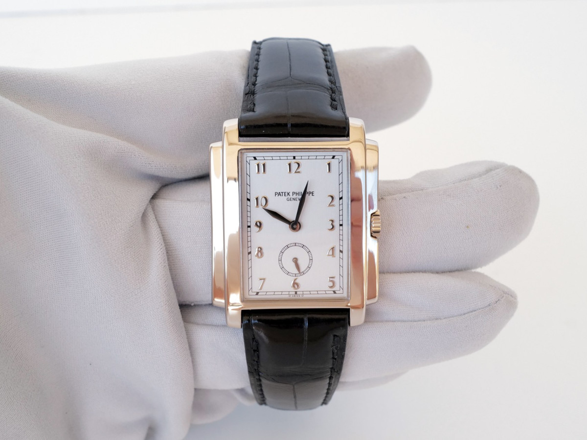 Швейцарские часы Patek Philippe Gondolo 18K White Gold Manual Wind Silver Dial