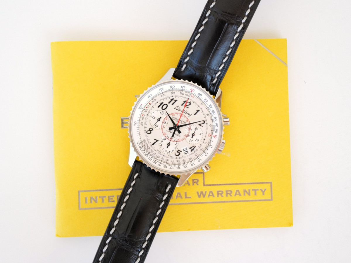 Швейцарський годинник Breitling Navitimer Montbrillant 01 Chronograph 40