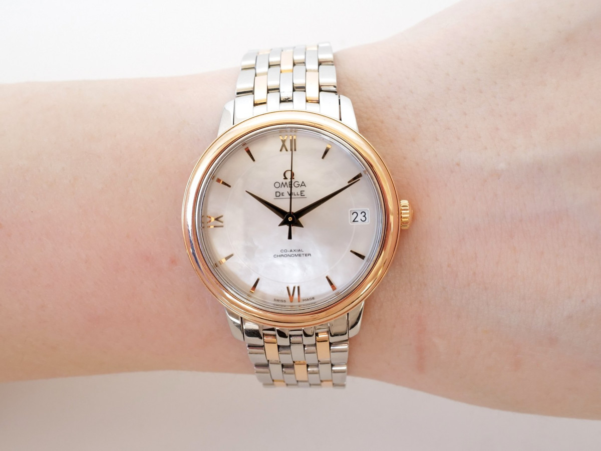 Швейцарские часы Omega De Ville Prestige MoP Dial 18K Rose Gold Steel Automatic 33