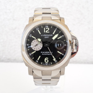 Швейцарские часы Panerai Luminor GMT Titanium Black Dial 44