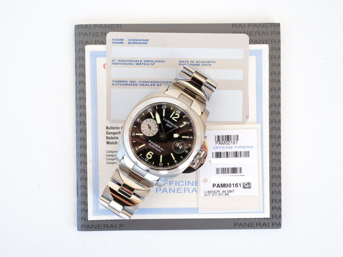 Швейцарские часы Panerai Luminor GMT Titanium Black Dial 44