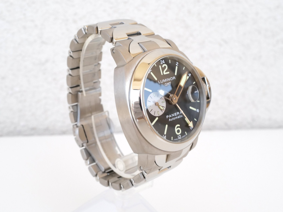 Швейцарские часы Panerai Luminor GMT Titanium Black Dial 44
