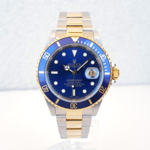 Швейцарские часы Rolex Submariner Date Blue Dial Steel 18K Yellow Gold 40