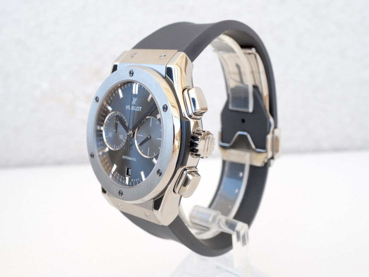 Швейцарський годинник Hublot Classic Fusion Chronograph Titanium Racing Grey 45