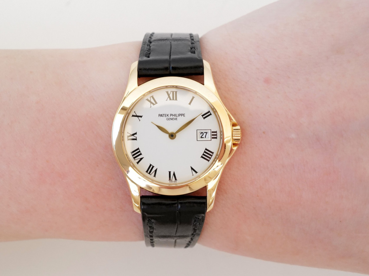 Швейцарские часы Patek Philippe Calatrava Ladies 18K Yellow Gold 28