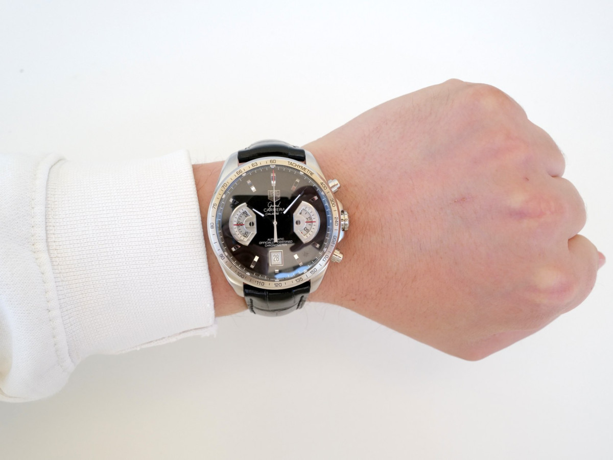 Швейцарские часы TAG Heuer Grand Carrera Chronograph Black Dial 43