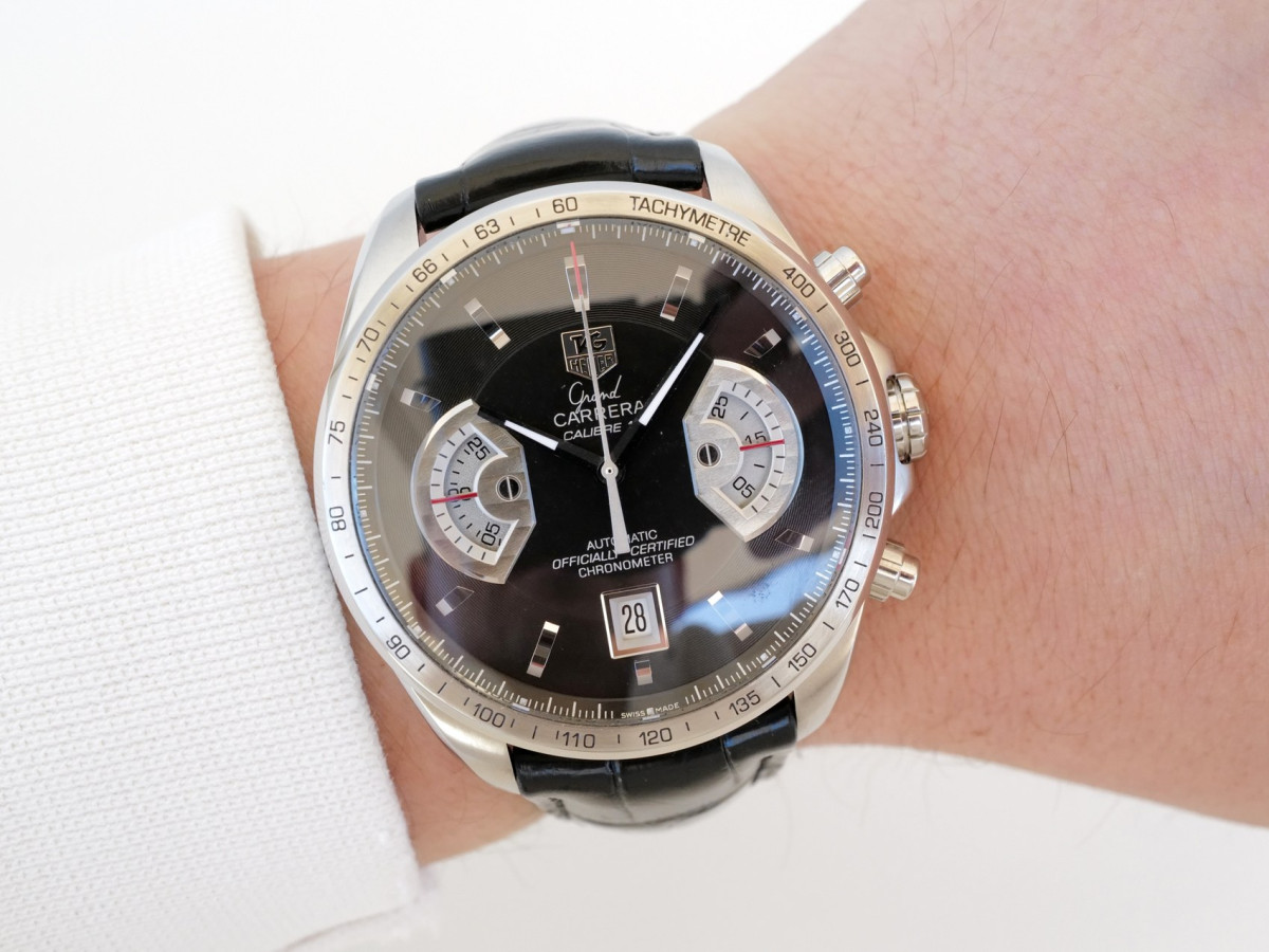 Швейцарские часы TAG Heuer Grand Carrera Chronograph Black Dial 43