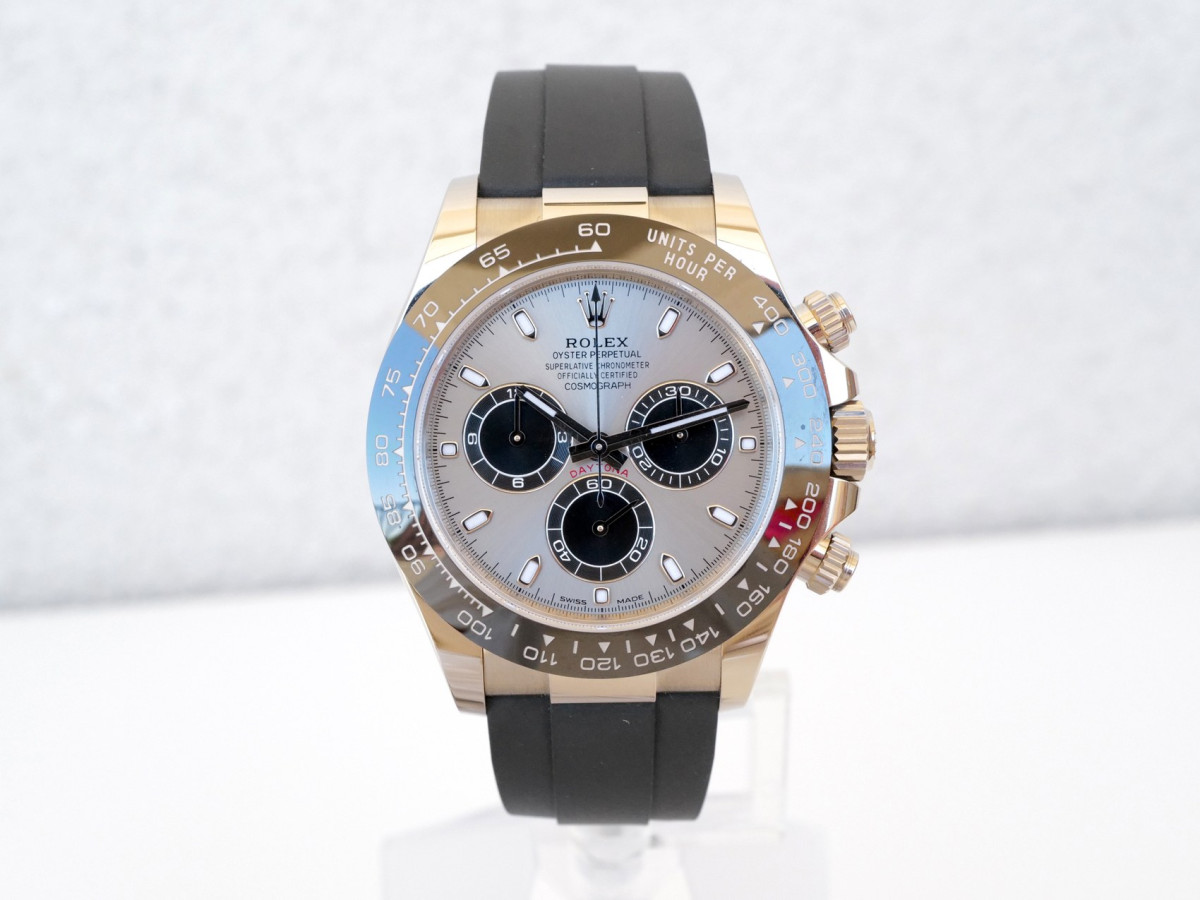 Швейцарские часы Rolex Cosmograph Daytona 18K White Gold Oysterflex Ghost Dial 40