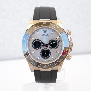 Швейцарские часы Rolex Cosmograph Daytona 18K White Gold Oysterflex Ghost Dial 40