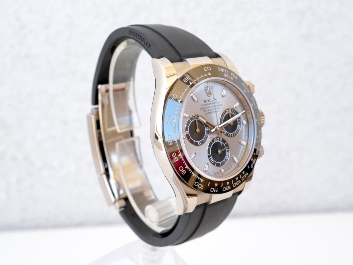 Швейцарские часы Rolex Cosmograph Daytona 18K White Gold Oysterflex Ghost Dial 40