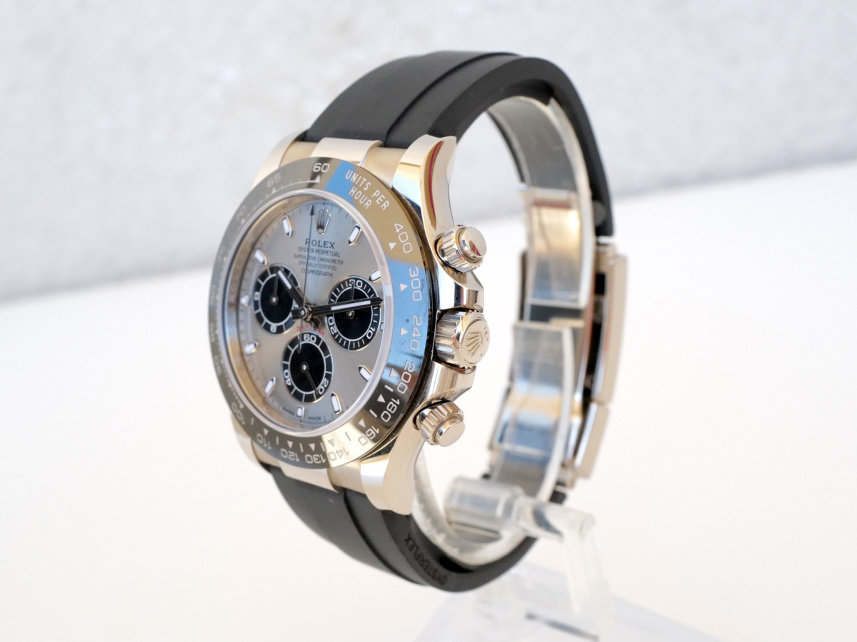 Швейцарские часы Rolex Cosmograph Daytona 18K White Gold Oysterflex Ghost Dial 40