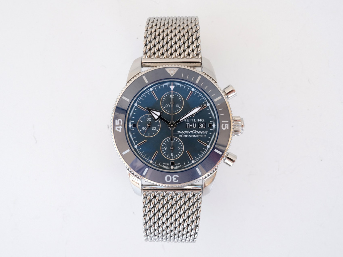 Швейцарские часы Breitling Superocean Heritage II Chronograph Blue Dial