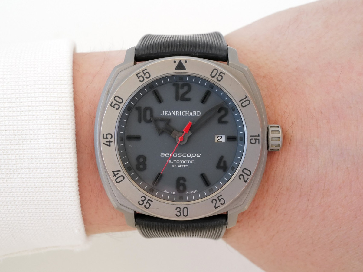 Швейцарський годинник JeanRichard Aeroscope Date Titanium 44