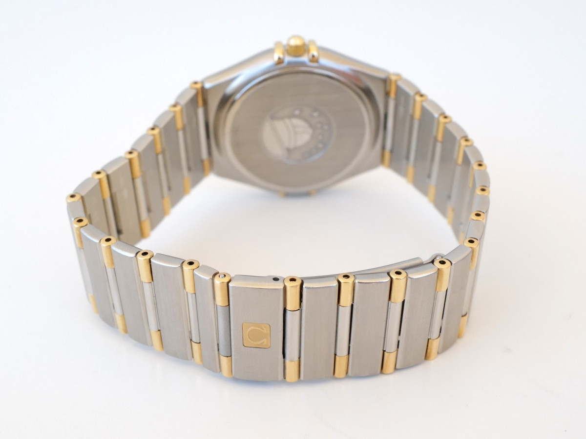 Швейцарський годинник Omega Constellation Quartz Steel 18K Yellow Gold Honeycomb Dial 34