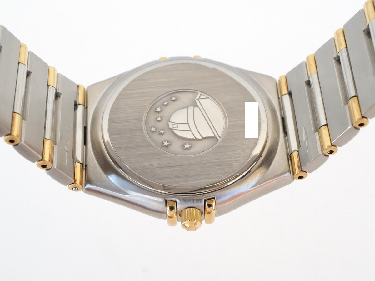 Швейцарський годинник Omega Constellation Quartz Steel 18K Yellow Gold Honeycomb Dial 34