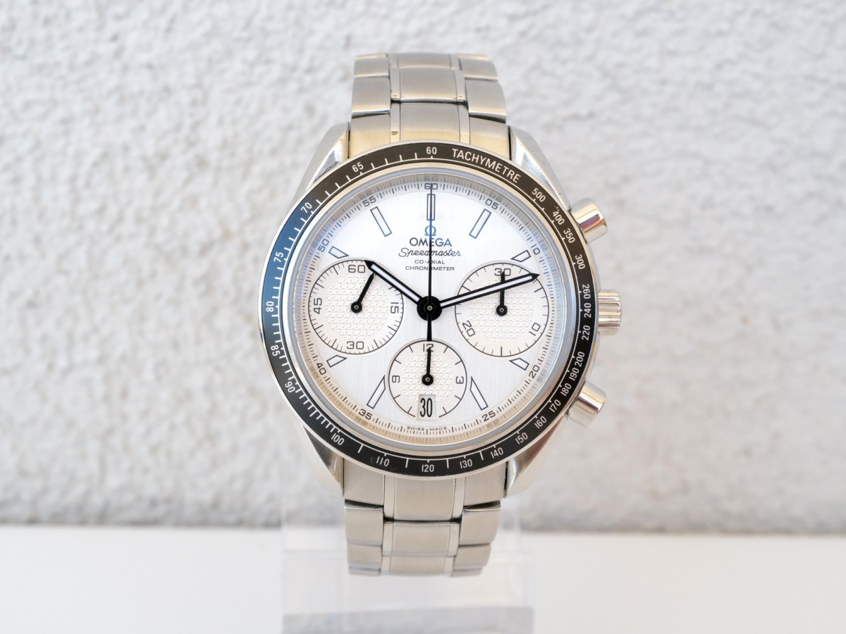 Швейцарський годинник Omega Speedmaster Racing Chronograph White Dial 40