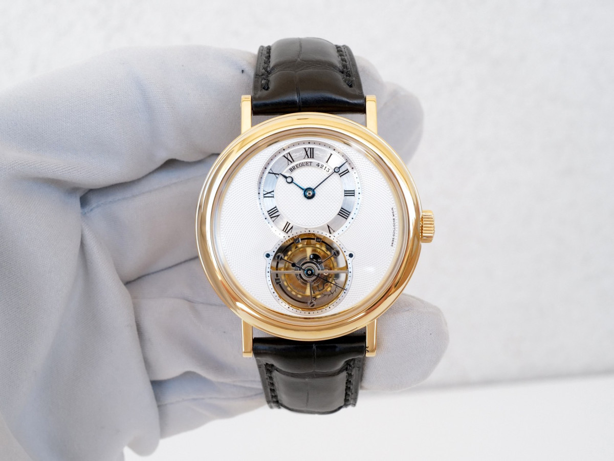 Швейцарський годинник Breguet Classique Tourbillon 18K Yellow Gold 39