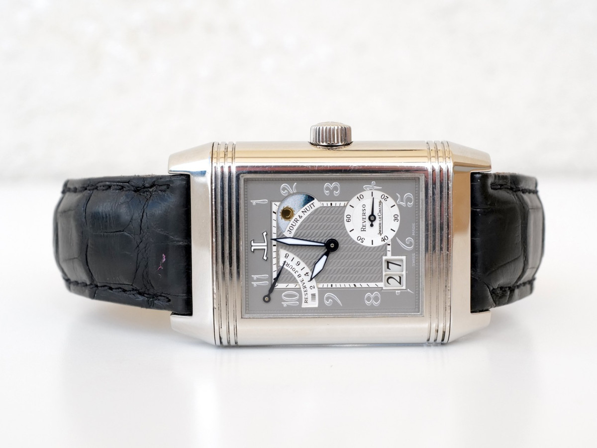 Швейцарские часы Jaeger-LeCoultre Reverso Septantieme Platinum Limited Edition