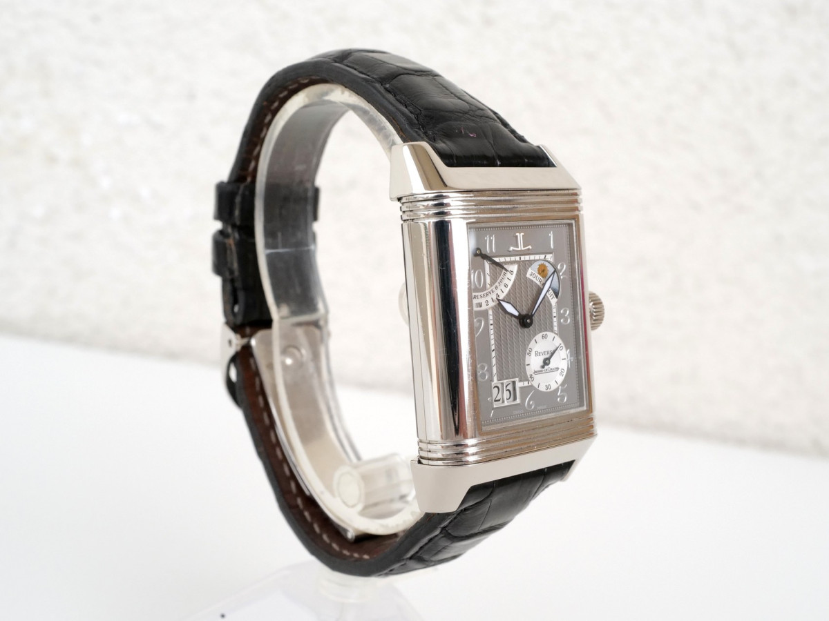 Швейцарские часы Jaeger-LeCoultre Reverso Septantieme Platinum Limited Edition