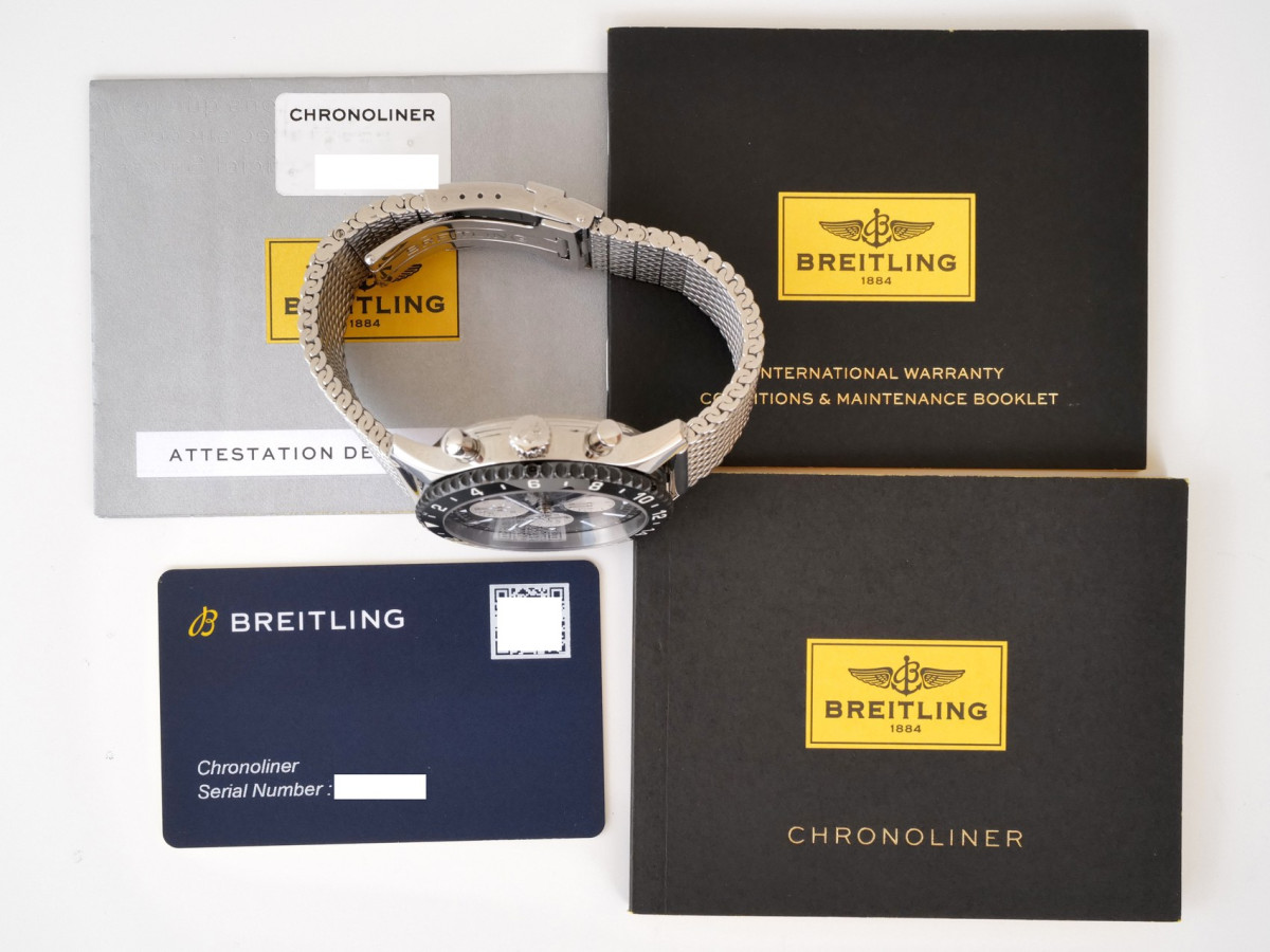 Швейцарський годинник Breitling Chronoliner Chronograph GMT Black Dial 46