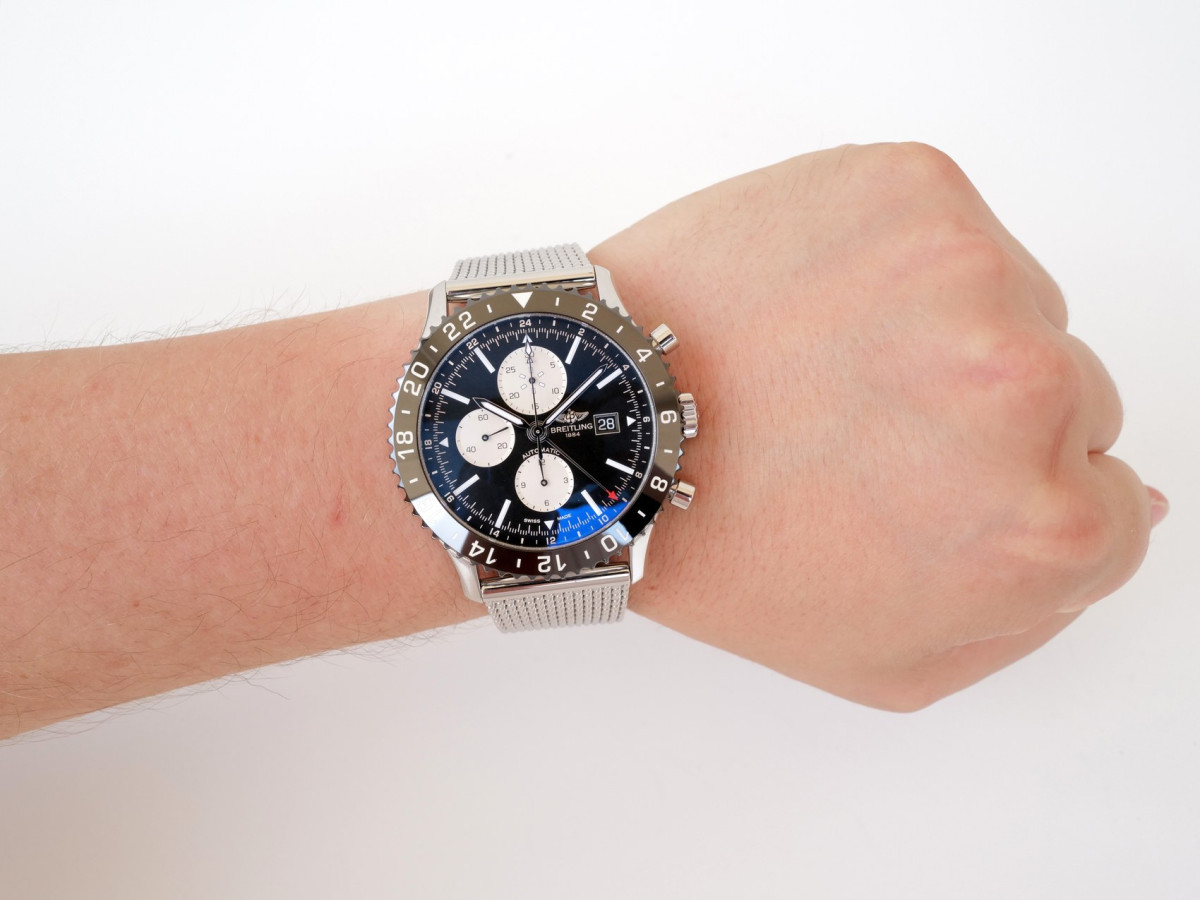 Швейцарський годинник Breitling Chronoliner Chronograph GMT Black Dial 46