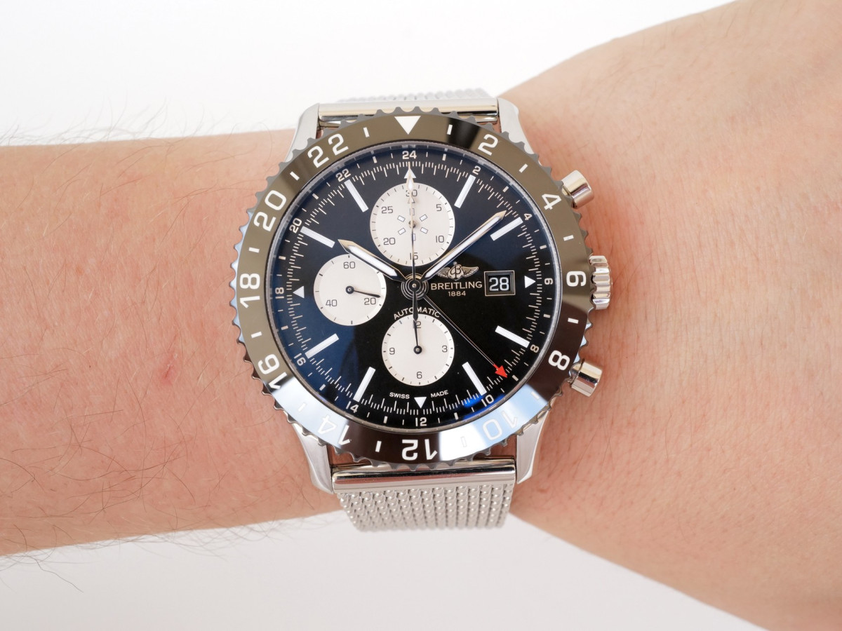 Швейцарський годинник Breitling Chronoliner Chronograph GMT Black Dial 46
