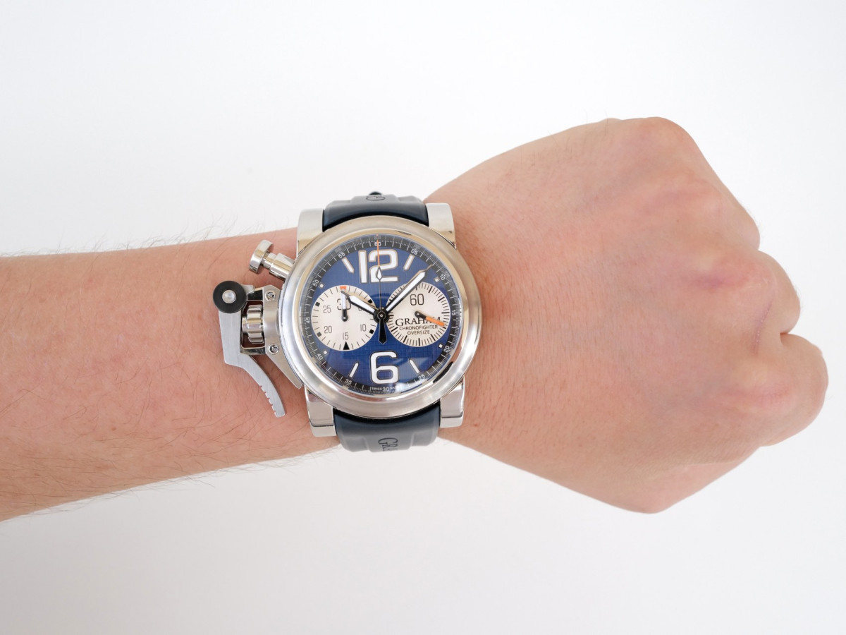 Швейцарские часы Graham Chronofighter Oversize Blue Dial 46
