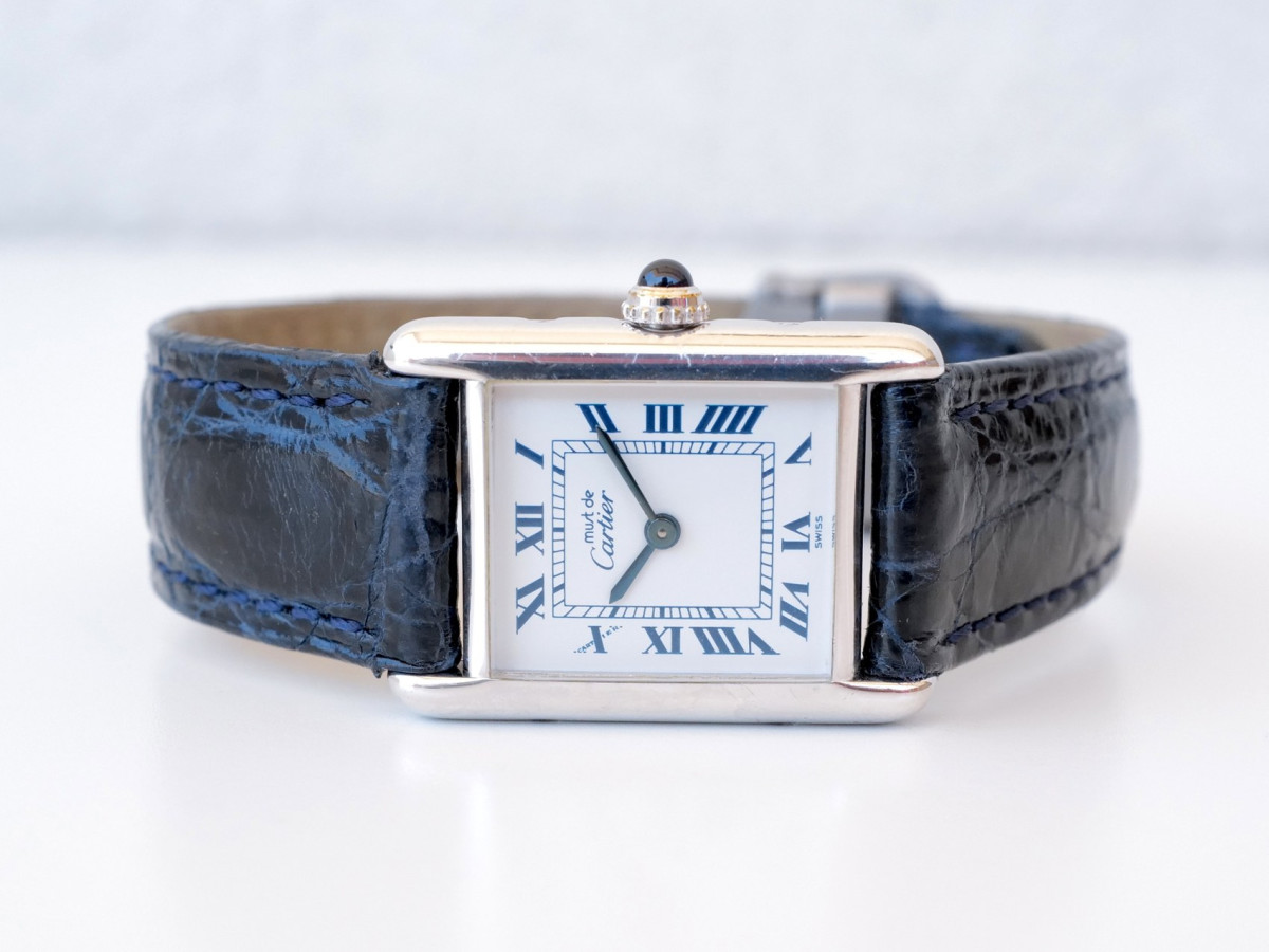 Швейцарские часы Cartier Must Tank Ivory Roman Dial