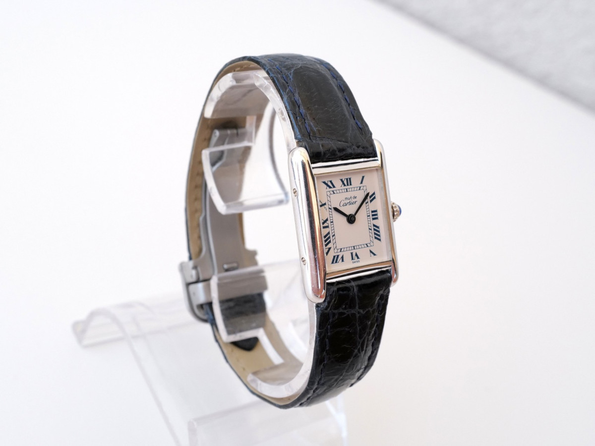 Швейцарские часы Cartier Must Tank Ivory Roman Dial