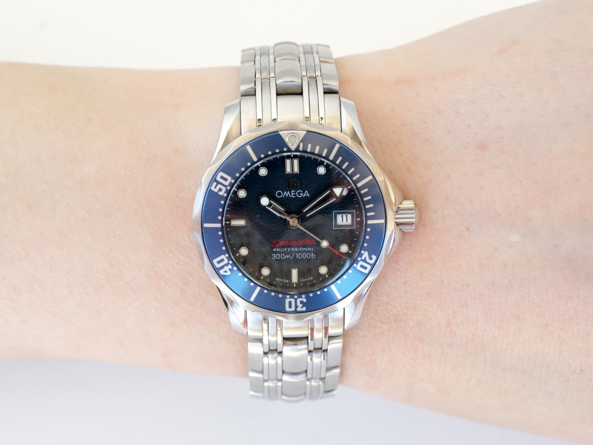 Швейцарские часы Omega Seamaster Diver 300M 28