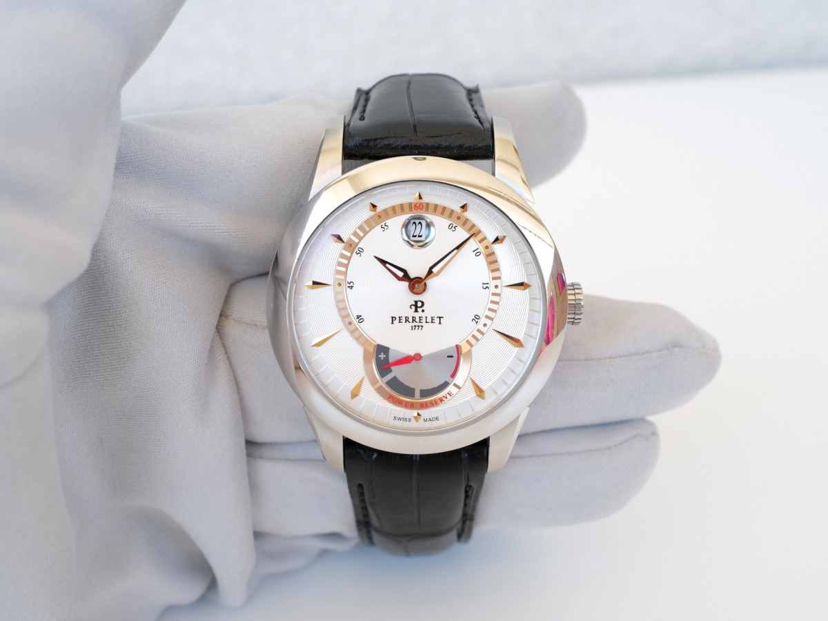 Швейцарские часы Perrelet Date Power Reserve 40