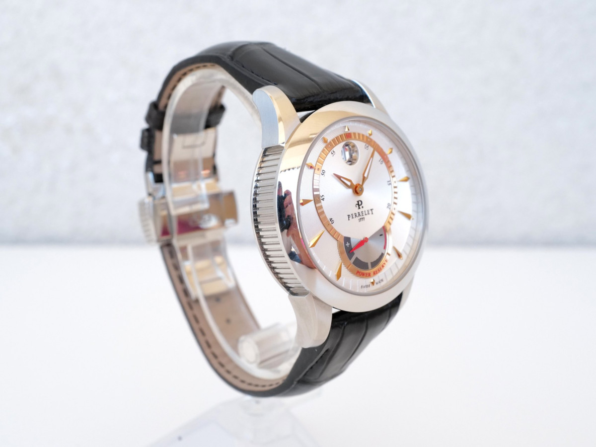 Швейцарские часы Perrelet Date Power Reserve 40