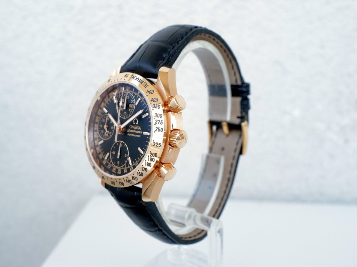 Швейцарський годинник Omega Speedmaster Day-Date 18K Rose Gold 39
