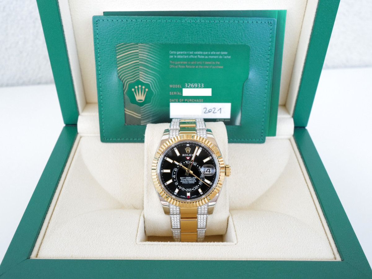 Swiss watch Rolex Sky-Dweller 42 Oyster Steel 18K Yellow Gold Black Dial