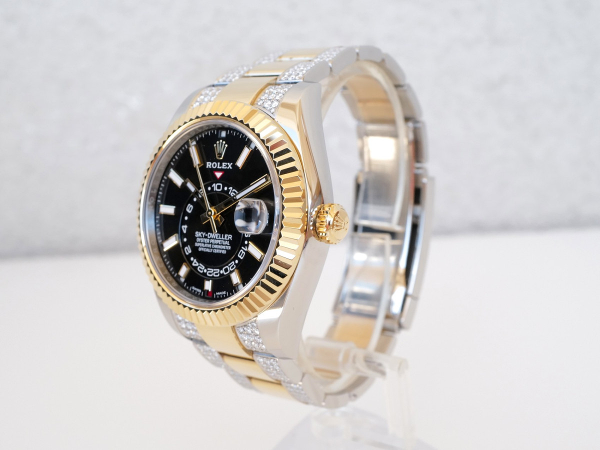 Swiss watch Rolex Sky-Dweller 42 Oyster Steel 18K Yellow Gold Black Dial