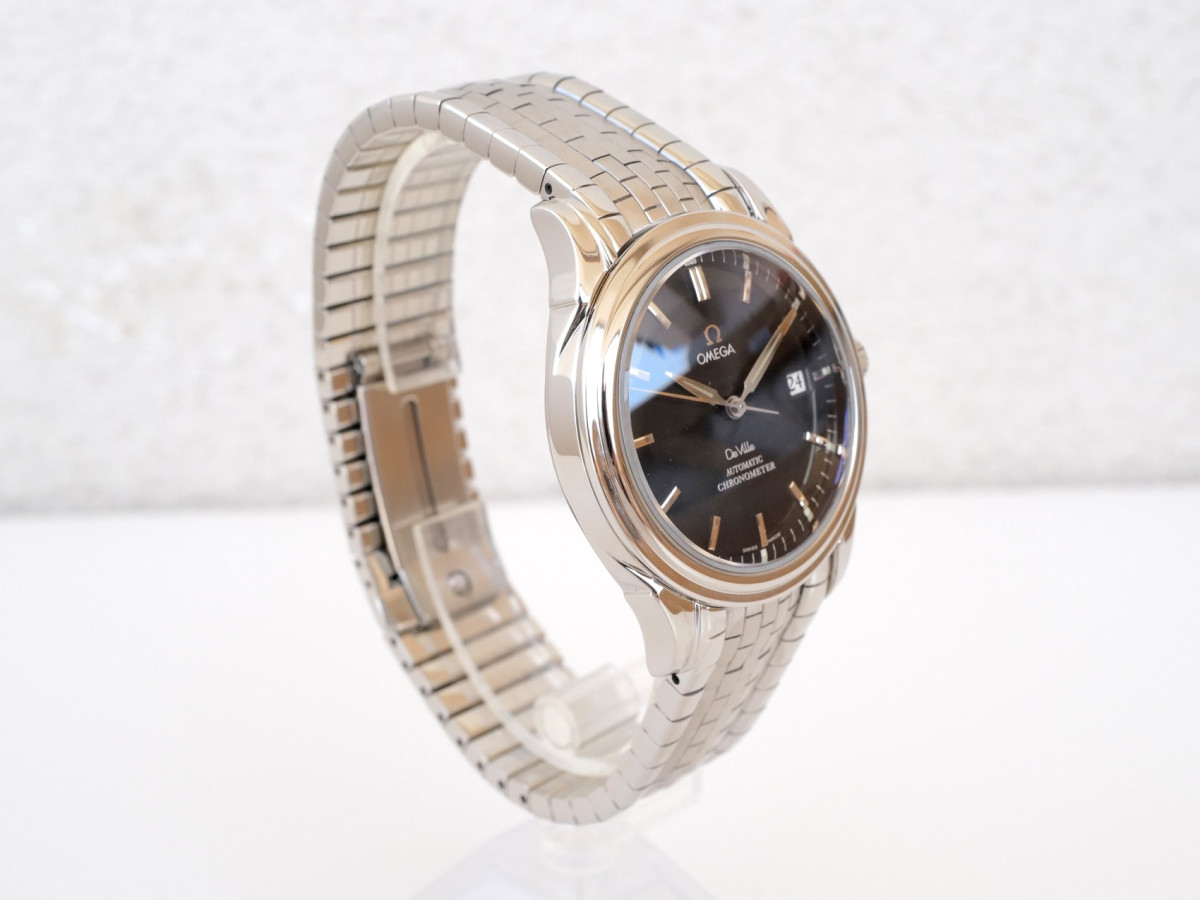 Швейцарские часы Omega De Ville Co-Axial Black Dial 38