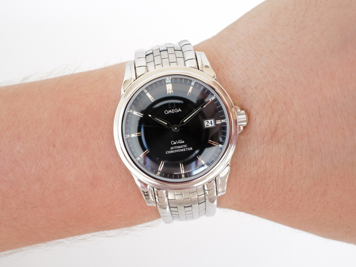 Швейцарские часы Omega De Ville Co-Axial Black Dial 38