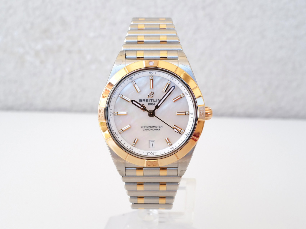 Швейцарские часы Breitling Chronomat 36 Steel 18K Rose Gold MOP Diamond Dial