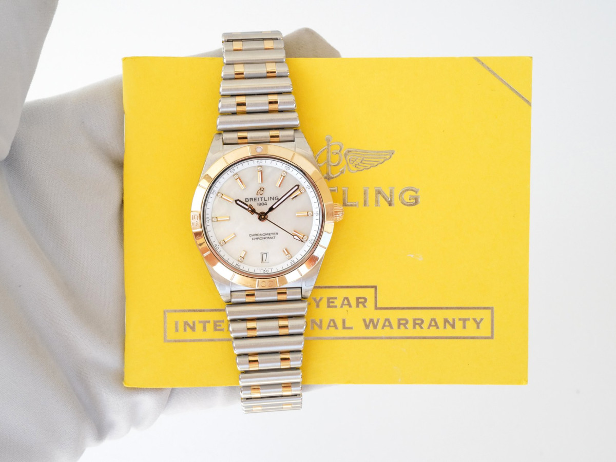 Швейцарские часы Breitling Chronomat 36 Steel 18K Rose Gold MOP Diamond Dial