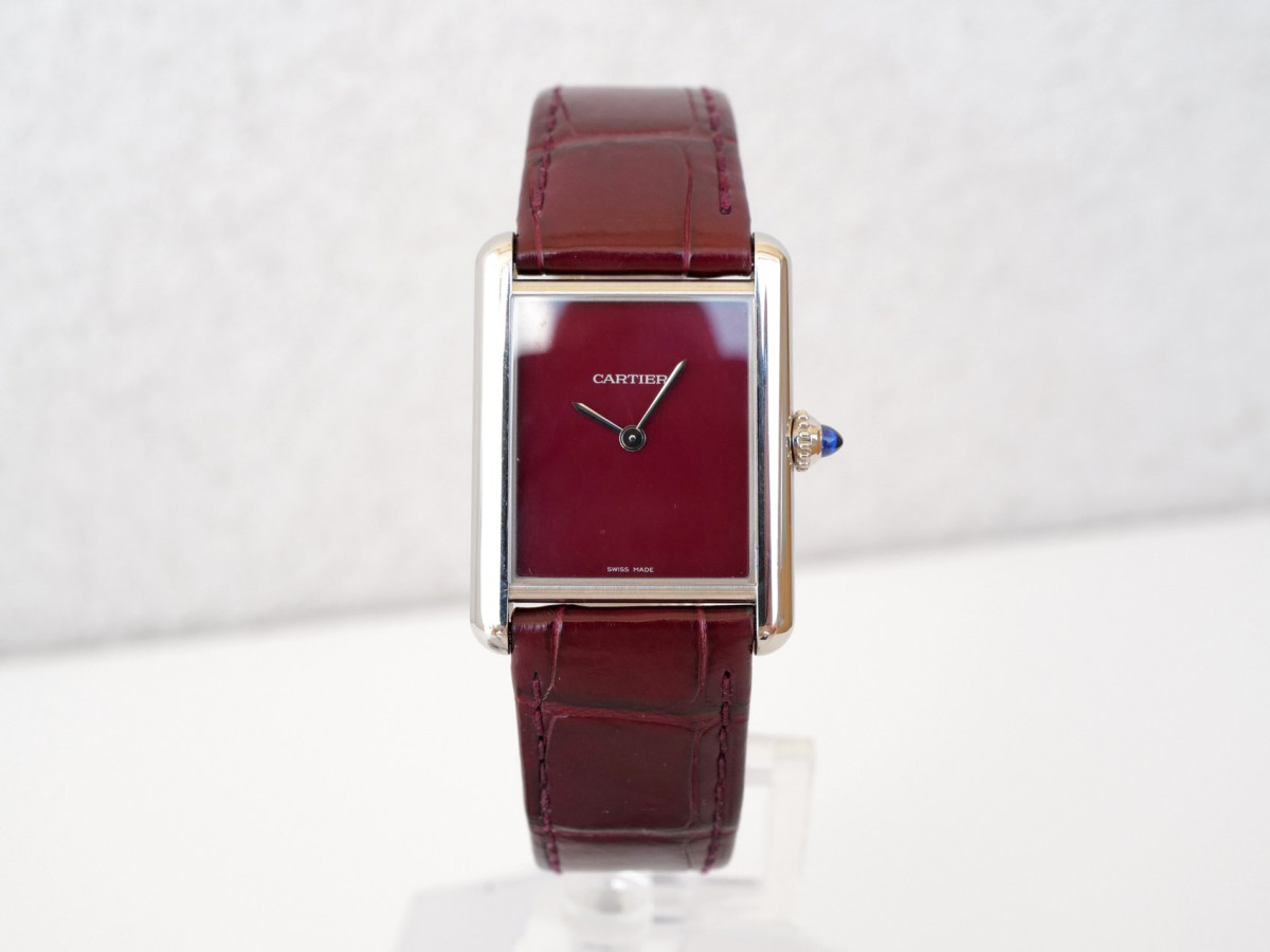 Швейцарские часы Cartier Tank Must De Cartier Burgundy Dial