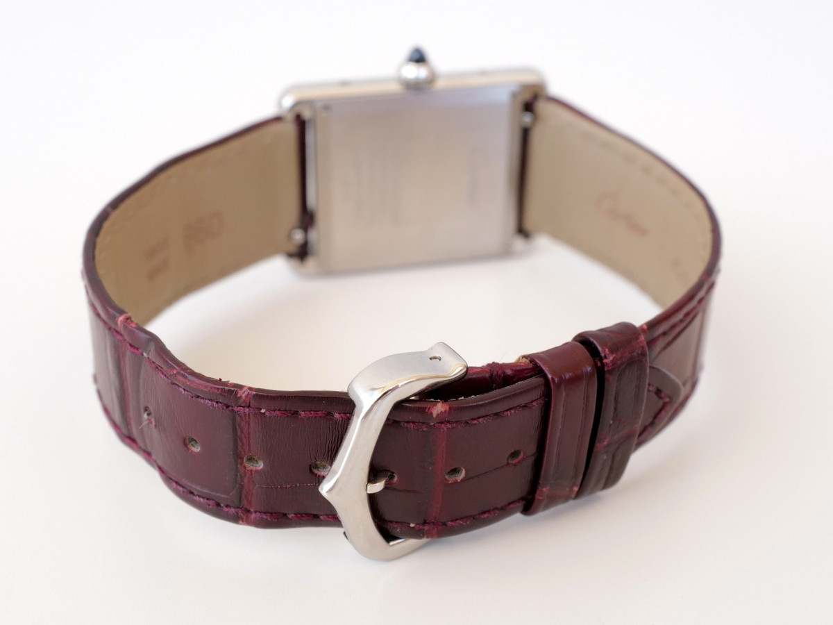 Швейцарские часы Cartier Tank Must De Cartier Burgundy Dial
