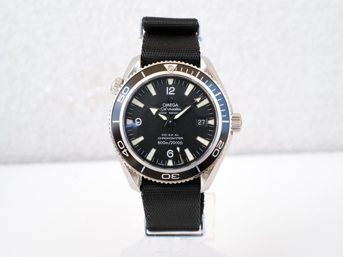 Швейцарские часы Omega Seamaster Planet Ocean Black Dial 42