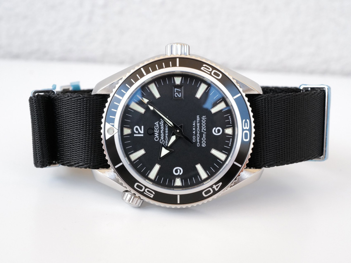Швейцарские часы Omega Seamaster Planet Ocean Black Dial 42