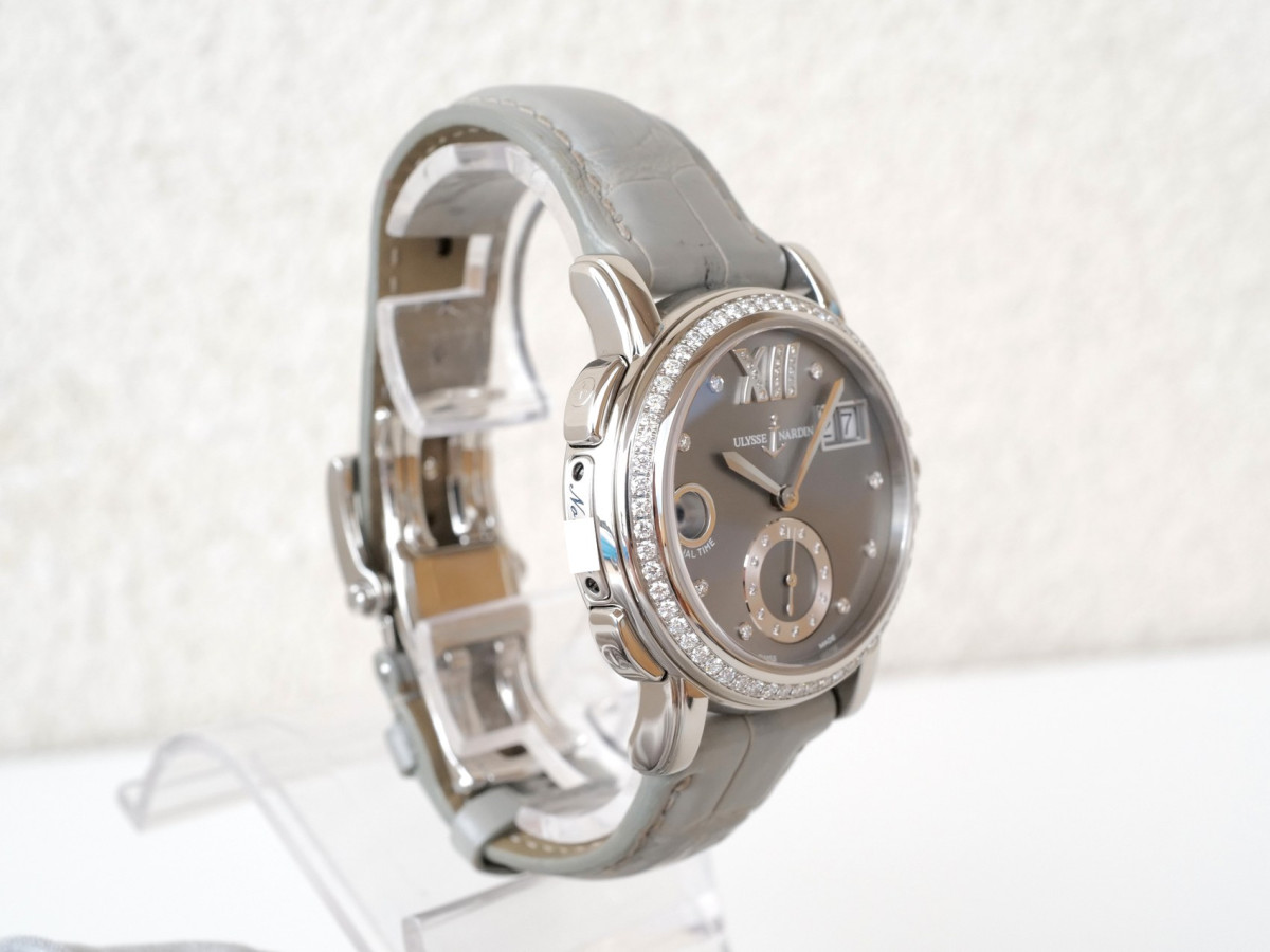 Швейцарские часы Ulysse Nardin Dual Time Diamonds 37