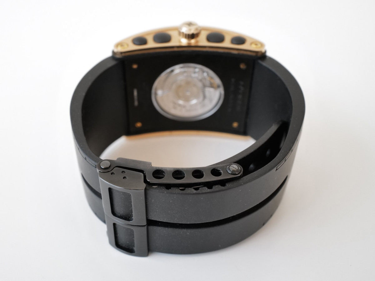 Swiss watch Hysek Kilada Power Reserve