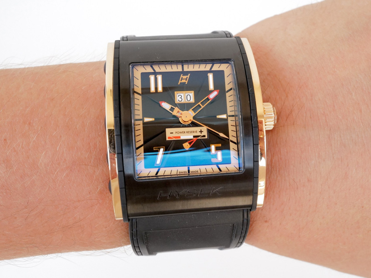 Swiss watch Hysek Kilada Power Reserve